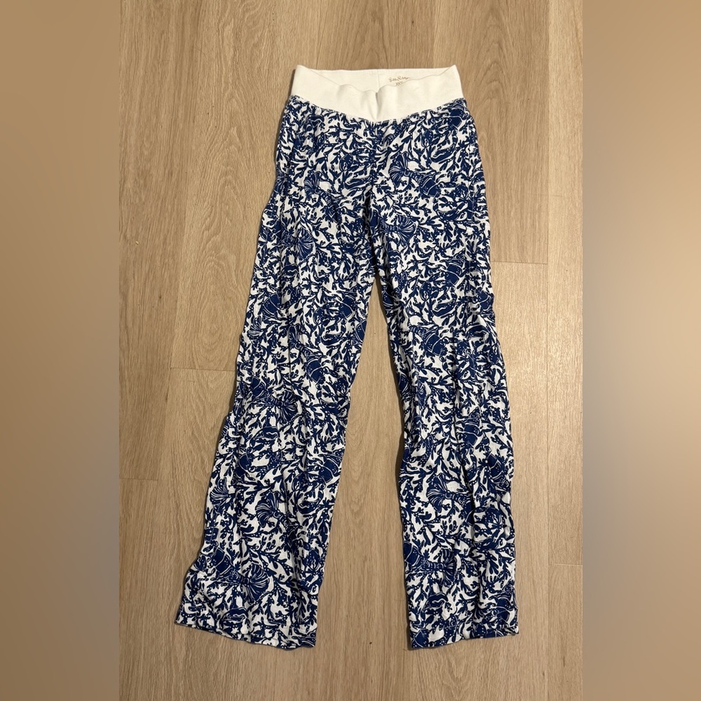 Lilly Pulitzer navy blue lobster print pants